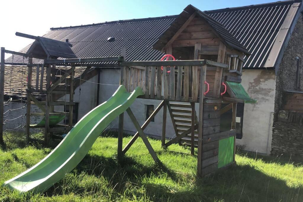 The Milking Parlour At Berthllwyd Villa Quakers Yard Exterior photo